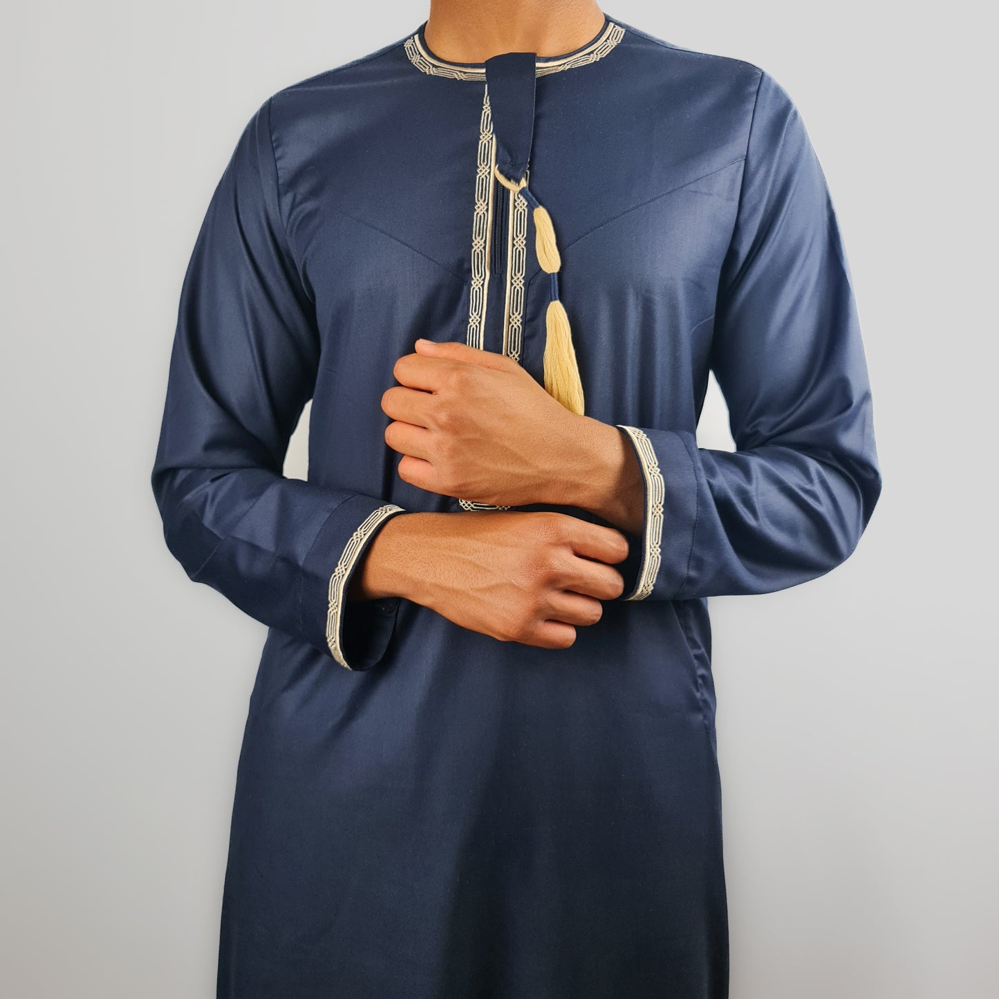 Navy Omani Tassel Thobe